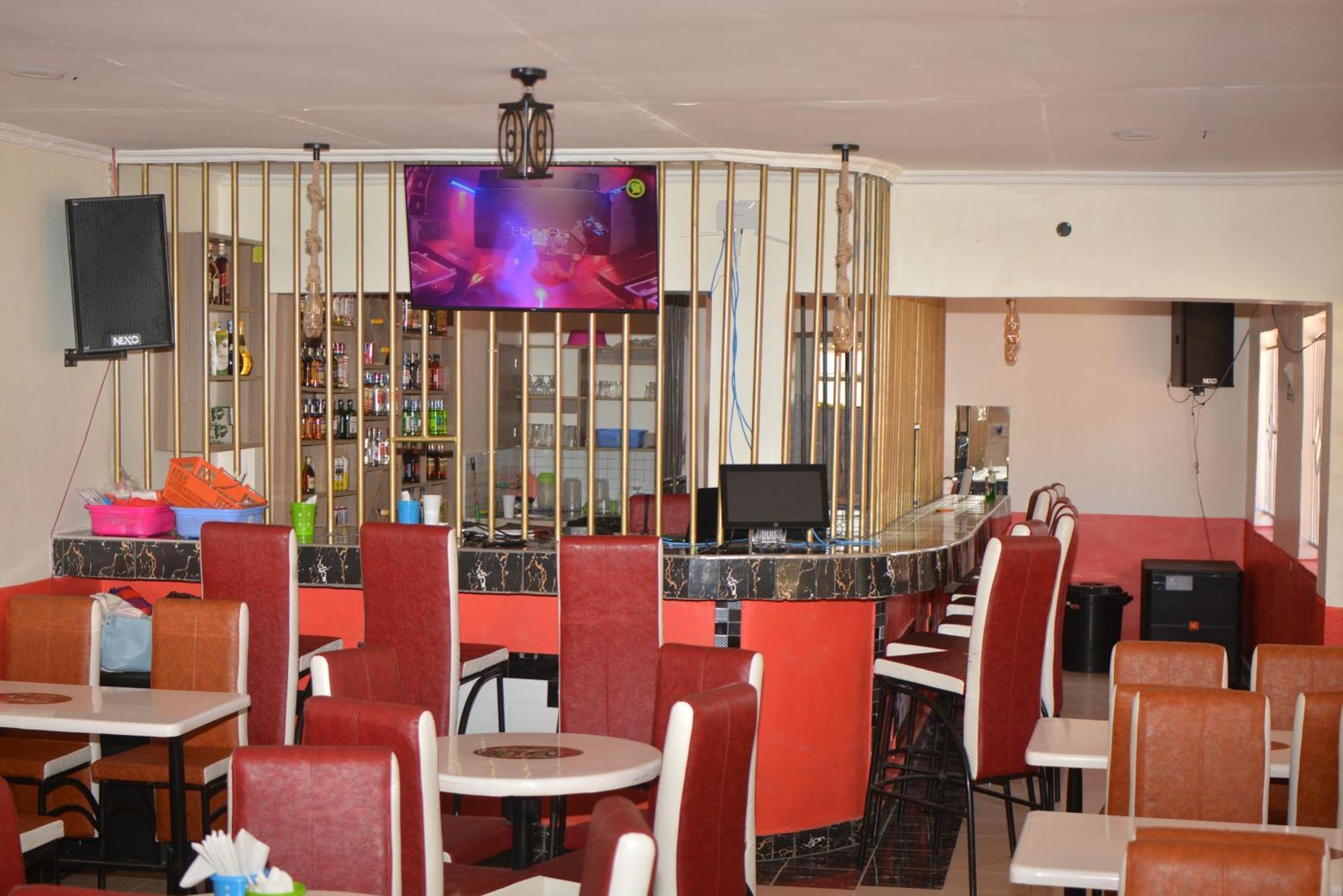 The Farm Bar And Restaurant Hotel Kakamega Luaran gambar